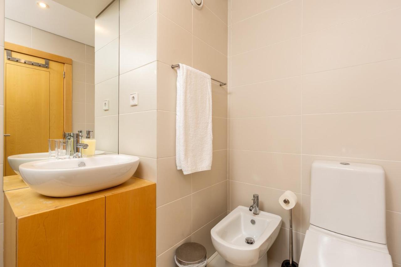 Appartement Sunny Loft In Downtown Porto With Private Parking Extérieur photo